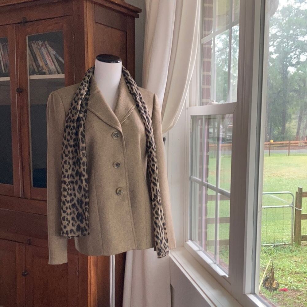 Lê Suit Light Brown Pant Suit W/Scarf, Size 8